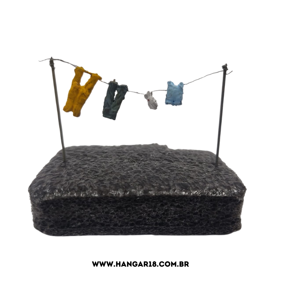 VARAL C/ ROUPAS (0337) ESC HO ANJOLY