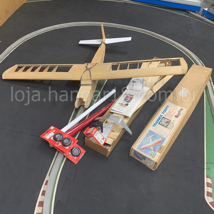 AEROMODELO TRAINER ASA ALTA COMPLETO